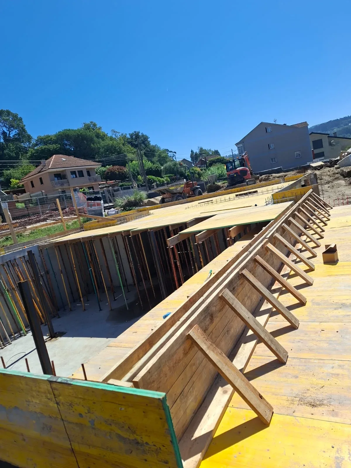 Estructura de hormigón armado en ejecución en una vivienda de obra nueva
